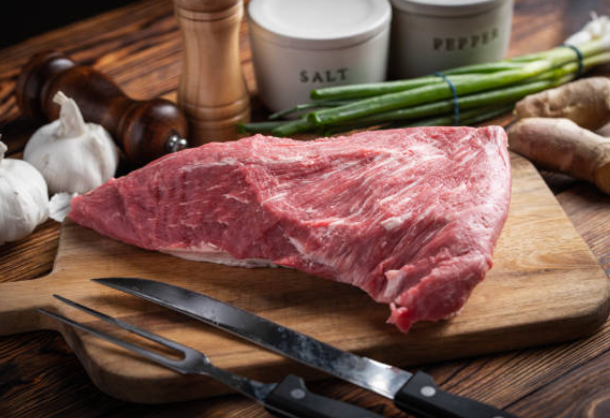 Wagyu Tri Tip ( one piece avg. 1.5 to 3.5 lbs )